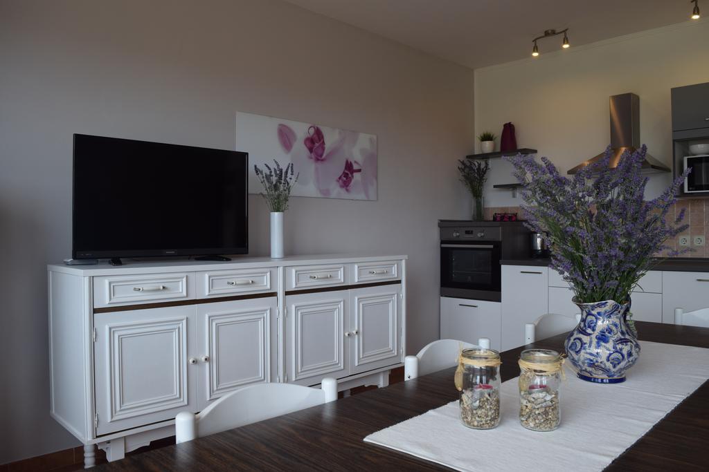 Apartment Branka Banjol Exterior photo